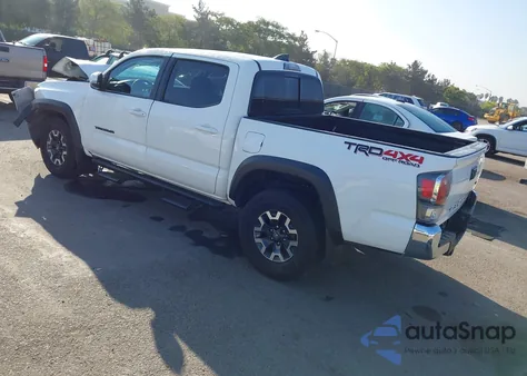 2023 Toyota Tacoma Trd Off Road z USA, uszkodzony, nr VIN 3TMCZ5AN9PM642122